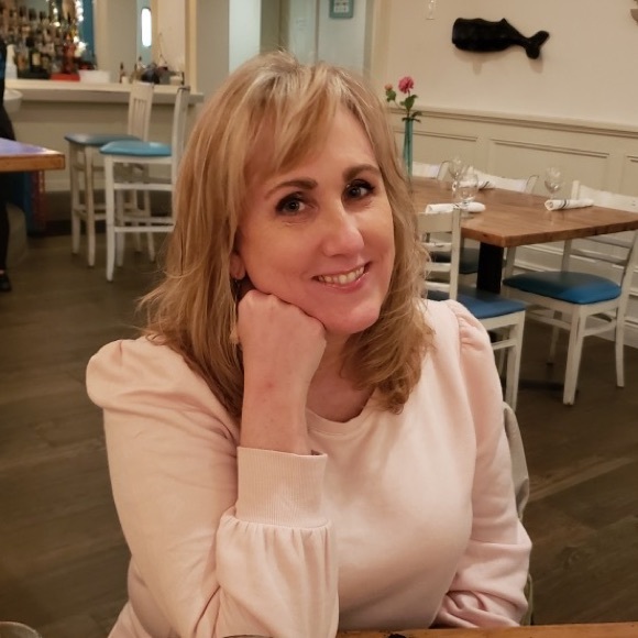 Meet your Posher, Jennifer - Picture 6 of 6